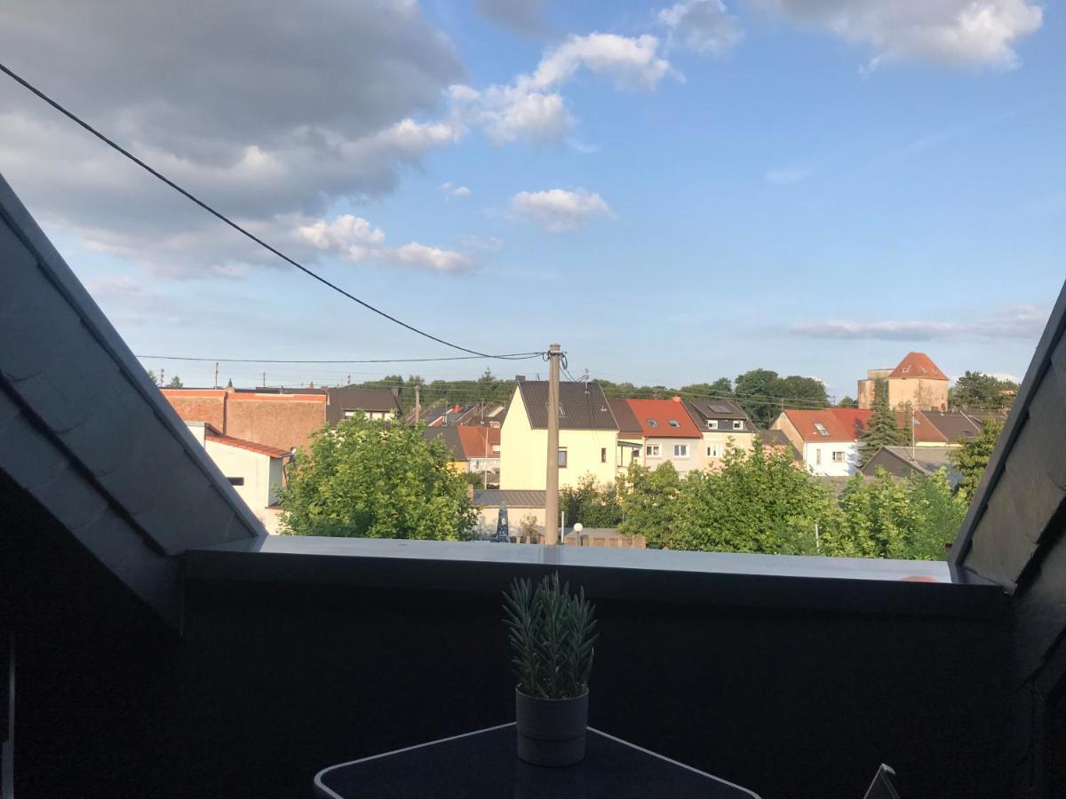 Apartment Mit Dachloggia Saarlouis Zewnętrze zdjęcie